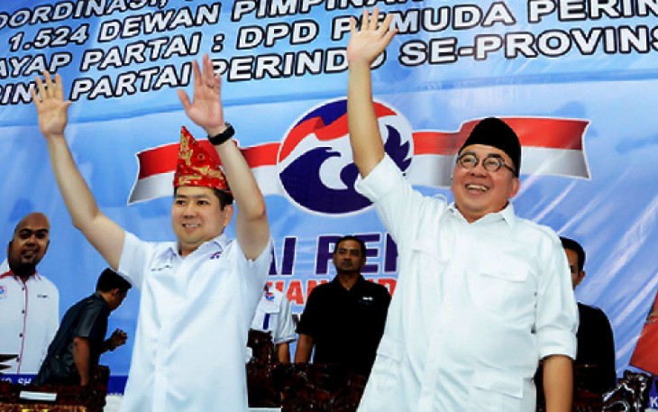 Ketua Umum Partai Indonesia Raya atau Perindo, Hary Tanoesoedibjo saat menghadiri pelantikan pengurus Dewan Pimpinan Ranting (DPR) dan sayap Perindo se-Provinsi Bengkulu, di Gedung Olahraga Kota Bengkulu, Kamis (06/04/2017).