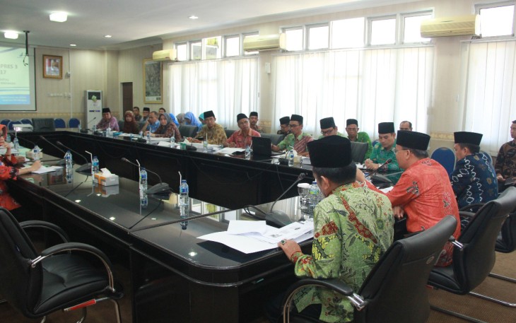 Plt Gubernur Rohidin Mersyah bersama BPOM Bengkulu terkait Rapat Sosialiasi Inpres nomor 3 tahun 2017.