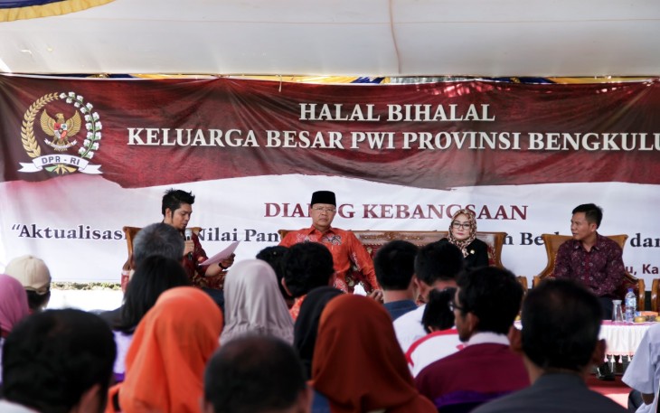 Plt Gubernur Rohidin Mersyah hadir dalam dialog kebangsaan bersama keluarga besar PWI Provinsi Bengkulu.