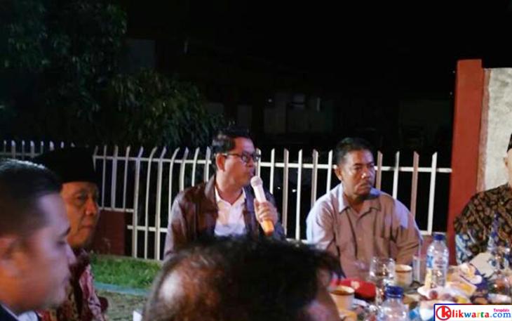 Wan Sui saat memberikan tanggapan dalam forum diskusi publik "Sosok Pemimpin Ideal Kota Bengkulu", Sabtu (12/08/2017) malam di Smart City Kota Bengkulu. 