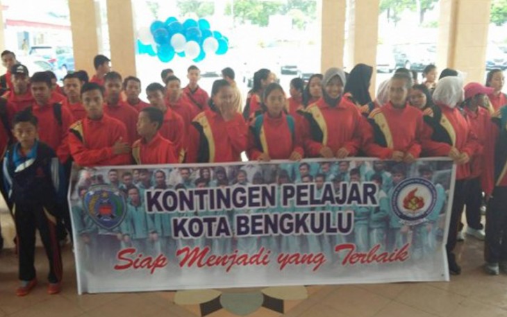 Walikota Bengkulu Helmi Hasan melepas 172 atlet kota Bengkulu sebagai Delegasi kontingen pada Pekan Olahraga Pelajar Daerah (POPDA) dan Pekan Paralimpyc Pelajar Daerah (PEPAREDA) Tingkat Provinsi Bengkulu