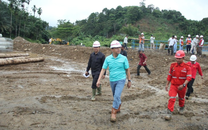 Pastikan Pembangunan Infrastruktur, Plt Gubernur Blusukan ke 5 Kabupaten