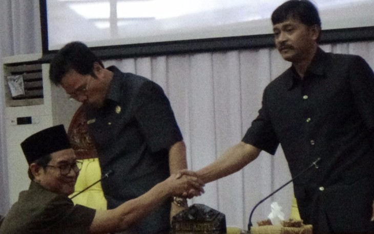  Rapat Paripurna DPRD Provinsi Bengkulu yang ke -11 dan masa persidangan ke-3 tahun sidang 2017, Senin (16/10).