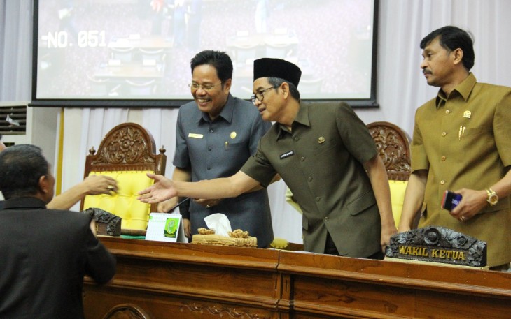 Paripurna dengan agenda Nota Penjelasan Gubernur Bengkulu Atas Usulan Terhadap 5 Rancangan Peraturan Daerah (Raperda) 