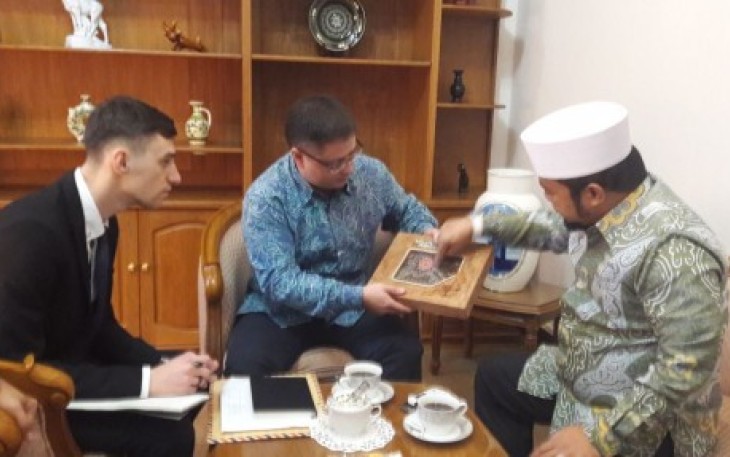 Walikota Helmi Hasan saat di Kedutaan Rusia