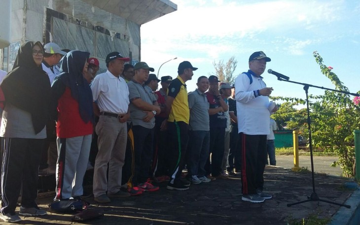Pejabat Wali Kota Budiman Ismaun Memberikan Sambutan 