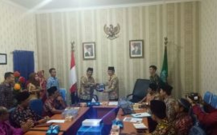  Asisten III Pemkot Bengkulu M. Husni Menerima Studi Banding Pemkab Merangin yang diketuai Asisten I Pemkab Merangin M. Syafri