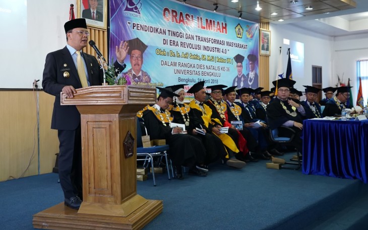 Plt Gubernur menghadiri rapat paripurna terbuka senat universitas Bengkulu dalam rangka dies natalis ke-36 UNIB.