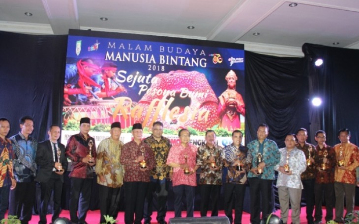 Foto Bersama usai acara
