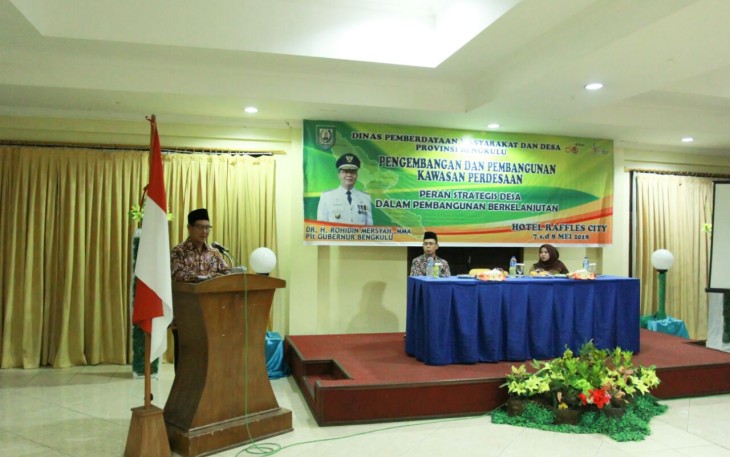 Asisten Administrasi Umum Gotri Suyanto Memebuka Kegiatan Pengembangan Dan Pembangunan Kawasan Pedesaaan 