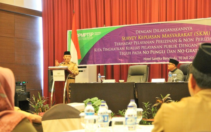 Sekda Provinsi Bengkulu Nopian Andusti, SE. MT menghadiri acara Progress Report Survey Kepuasan Masyarakat.