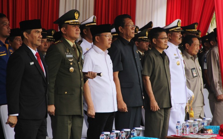 Plt Gubernur Bengkulu Rohidin Mersyah Hadir Dalam Upacara dan Syukuran HUT Bhayangkara ke-72 Tahun 2018, di Lapangan Mapolda dan Gedung Adem Polda Bengkulu