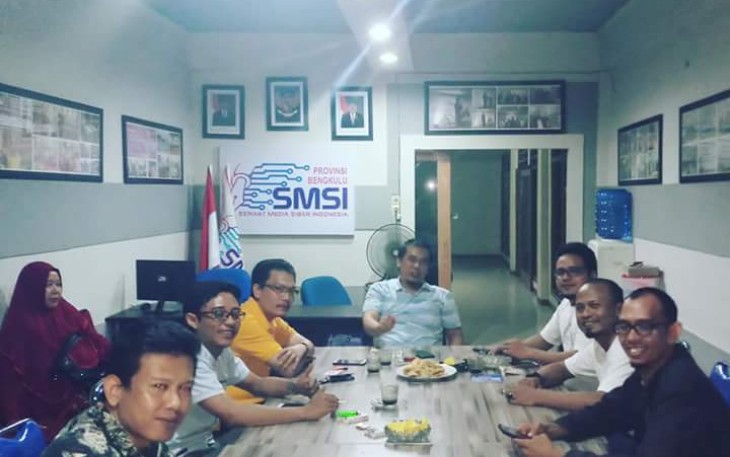 Pengurus SMSI Bengkulu saat rapat koordinasi di Kantor SMSI Bengkulu