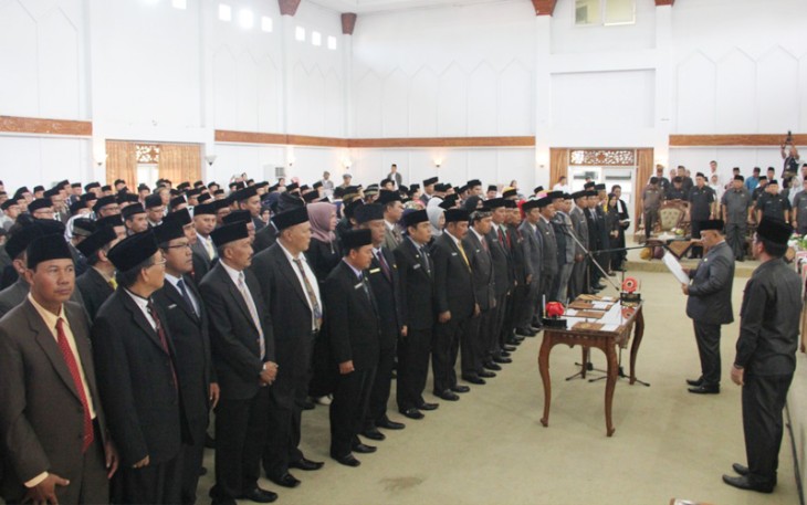 Sekda Provinsi Bengkulu Nopian Andusti Melantik Pejabat Administrator dan Jabatan Pengawas di Lingkungan Pemprov Bengkulu