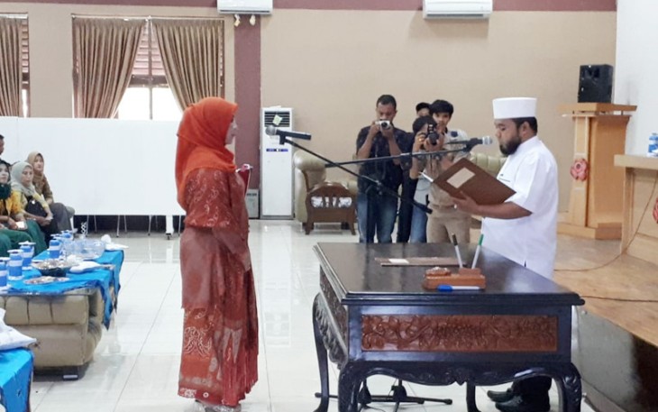 Wali Kota Helmi Hasan saat Melantik Ketua Gabungan Organisasi Wanita (GOW) Kota Bengkulu 