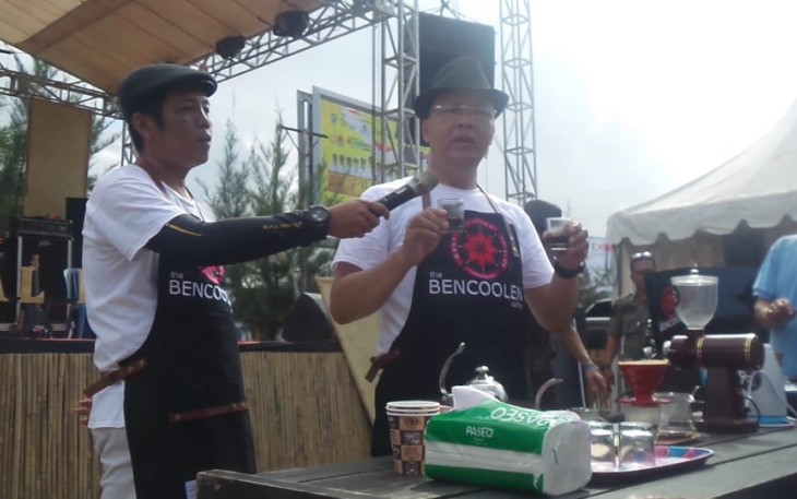 Plt Gubernur Bengkulu Rohidin Mersyah menghadiri acara festival kopi