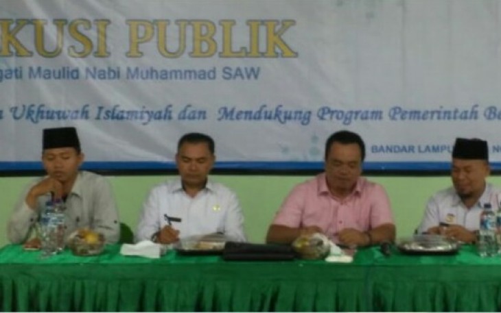 Diskusi publik