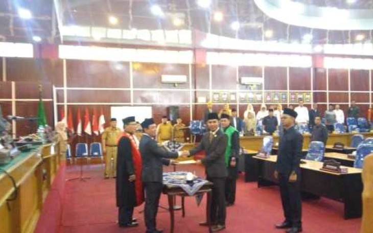 Wien Zafitrah Resmi Jabat Waka I DPRD Kota Bengkulu