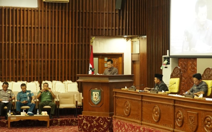 Asisten I Setda Provinsi Bengkulu Drs. H. Hamka Sabri, Msi menghadiri Rapat Paripurna DPRD Provinsi Bengkulu yang ke- 18 Masa Persidangan ke – III Tahun Sidang 2018