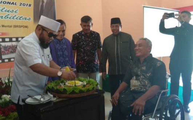 Wali Kota Bengkulu Helmi Hasan 
