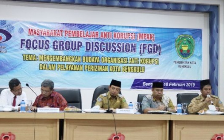 Focus Group Discussion (FGD) bertema Mengembangkan Budaya Organisasi Anti Korupsi Dalam Pelayanan Perizinan di Kota Bengkulu, di Kantor Walikota, Senin (18/2/2019).