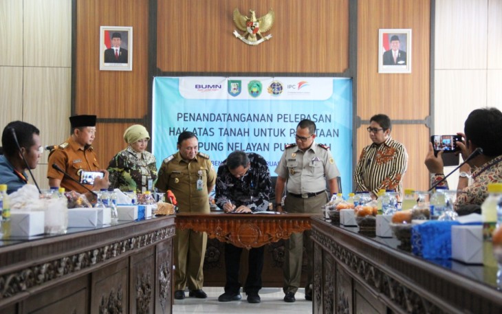 Penandatanganan pernyataan dilakukan oleh GM Pelindo II Cabang Bengkulu Nurkholis Lukman dan Kepala Kantor Pertanahan Kota Bengkulu Adam Hawadi.
