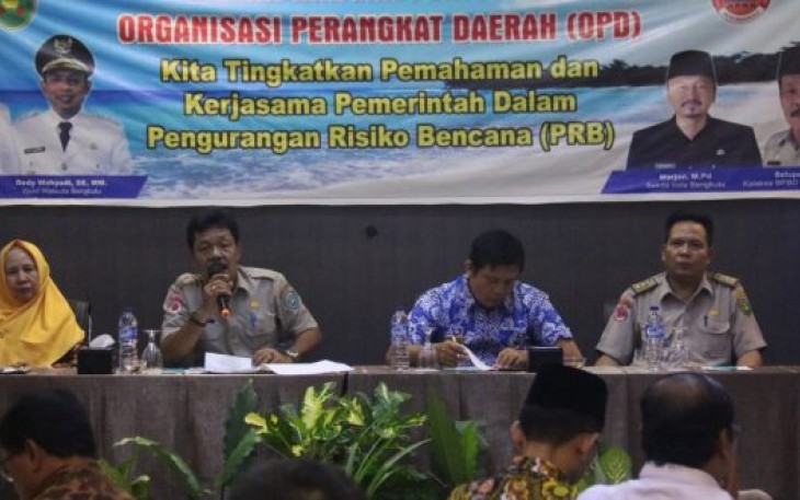 Kepala BPBD Kota Bengkulu Selupati Menyampaikan Tujuan Diadakan Pertemuan 