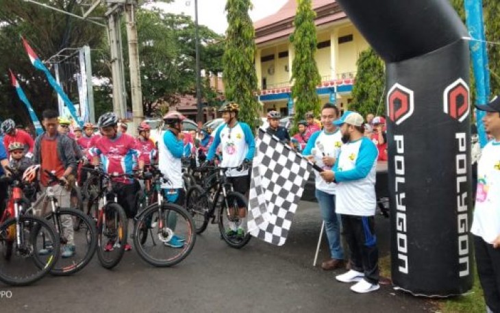 Wali Kota Bengkulu Helmi Hasan Lepas Peserta Milenial Fun Bike 2019