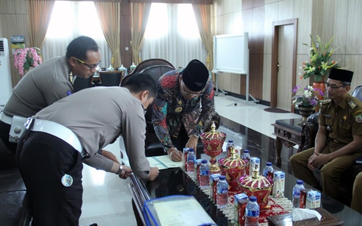 Gubernur Bengkulu Teken MoU Samsat Online Nasional