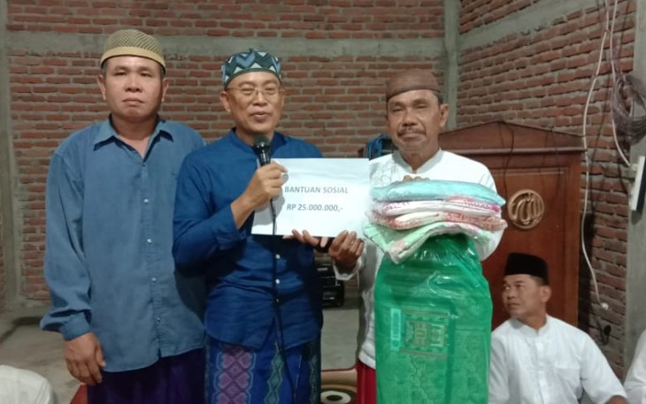 Bupati Bengkulu Selatan Serahkan Bantuan Untuk Masjid Saat Safari Ramadhan