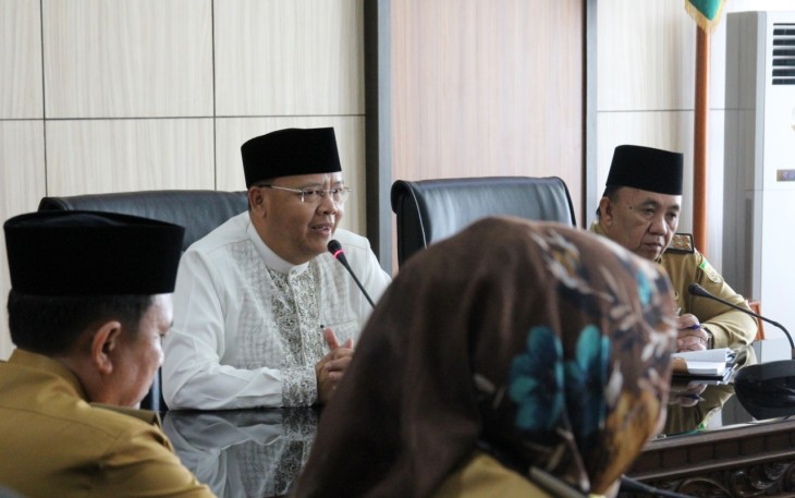 Gubernur Bengkulu Rohidin Mersyah Pimpin Rapat 