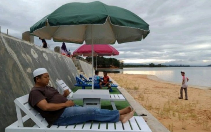 Menikmati Matahari Tenggelam di Wisata Danau Rusa Kabupaten Kampar