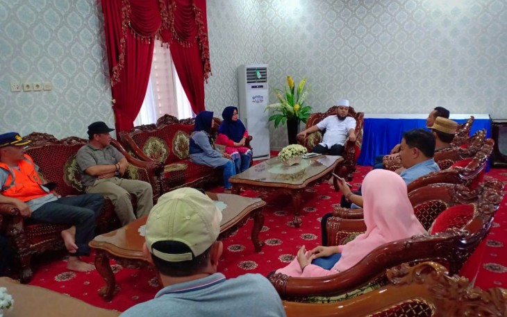 Wali Kota Bengkulu Helmi Hasan Pimpin Pertemuan Dengan Sejunlah Kepala OPD Merespon Kebakaran Yang Terjadi di Pasar Minggu 