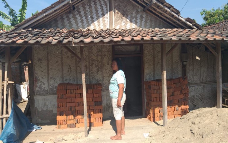 Kediaman Satri yang mendapat perbaikan rumah TMMD Tegal