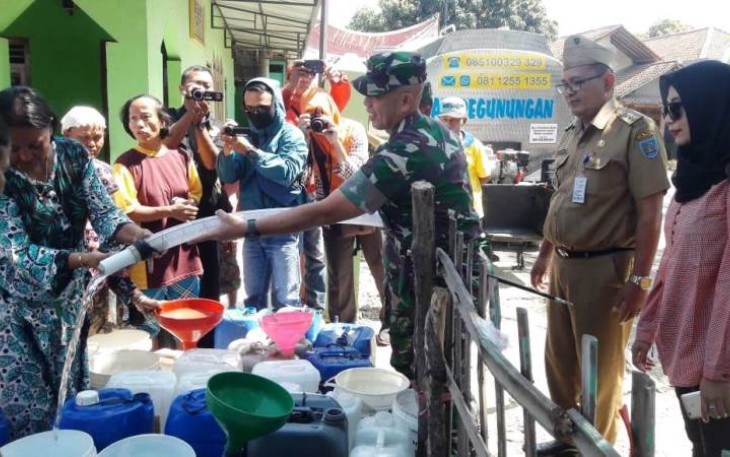 Dandim 0712/Tegal Berikan Langsung Ke Warga Desa Jatimulya