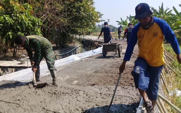 Semangat Gotong Royong Warga Kalikondang Meningkat