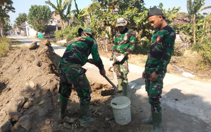 Ember Bekas Juga Menentukan di Lokasi TMMD Kalikondang