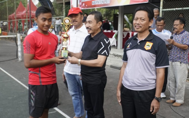 Andika juara 2 junior