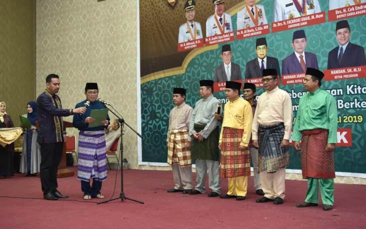 Gubernur Jambi pada acara halal bi halal Forum Jambi Barat di Ratu Covention Center (RCC) Jambi