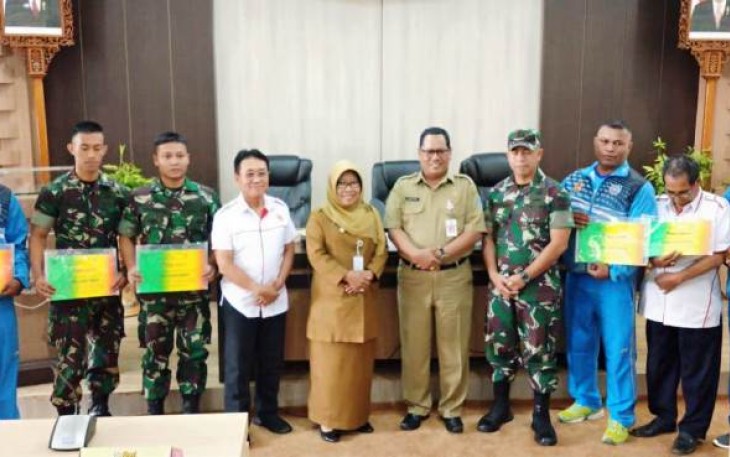 Atlet Satgas TMMD Tegal Saat Menerima Penghargaan Bupati Tegal
