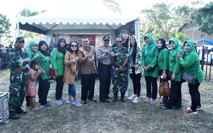 Satgas TMMD Tegal saat Berikan Arahan Warga