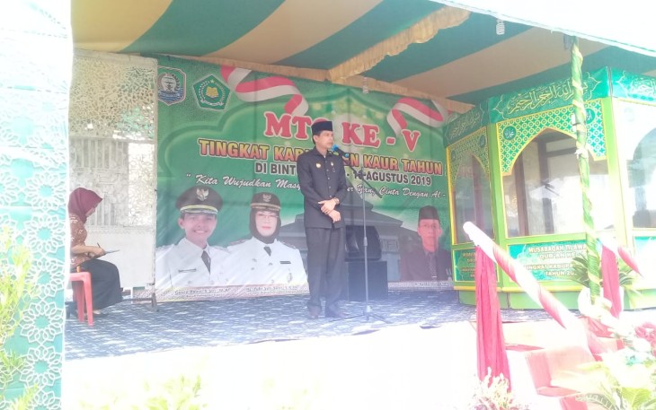 Bupati Kaur saat memberikan sambutan
