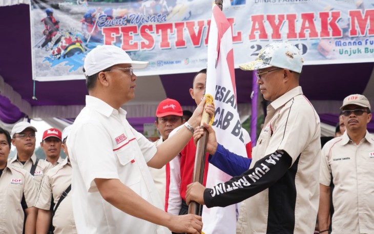 Rohidin Lantik Pengurus IOF Bengkulu Selata