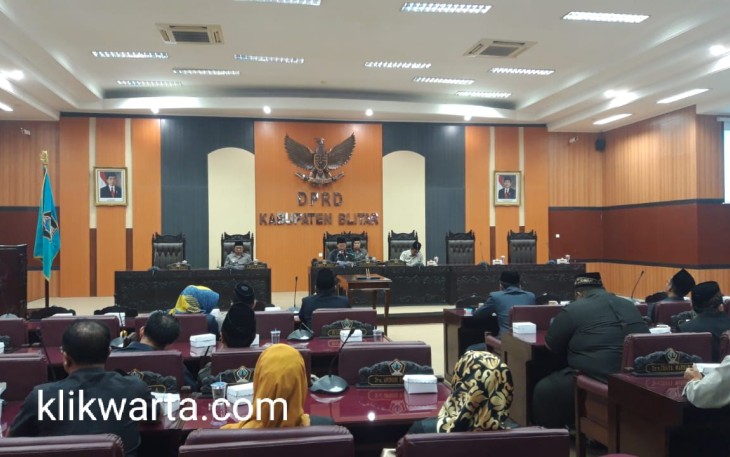 Suasana rapat paripurna DPRD Kabupaten Blitar tentang KUA PPAS APBD tahun 2020.
