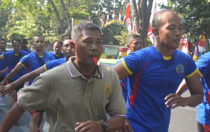 Batiops pimpin langsung latihan gerak jalan 