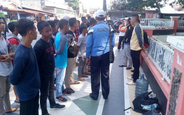 Surya Bakti Selaku Menejer Tim PS Bintang Utara Melepas Tim Sepak Bola U16 Piala Summer 2019 di PT Inalum