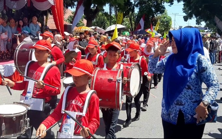 Siswa SD 10 Meriahkan HUT Pemkab Labuhanbatu