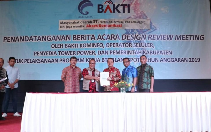 Bupati Seluma Bundra Jaya Terima Bantuan Pembangunan BTS Untuk Daerah Blankspot