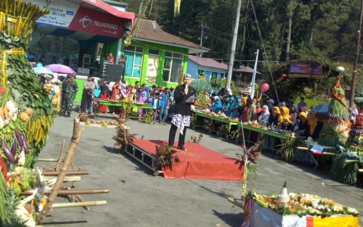 Wakil Bupati Tegal Dalam Ruwatan Bumi Guci. Bumijawa . Kamis (12/09)