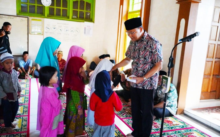 Gubernur Bengkulu Rohidin Mersyah 